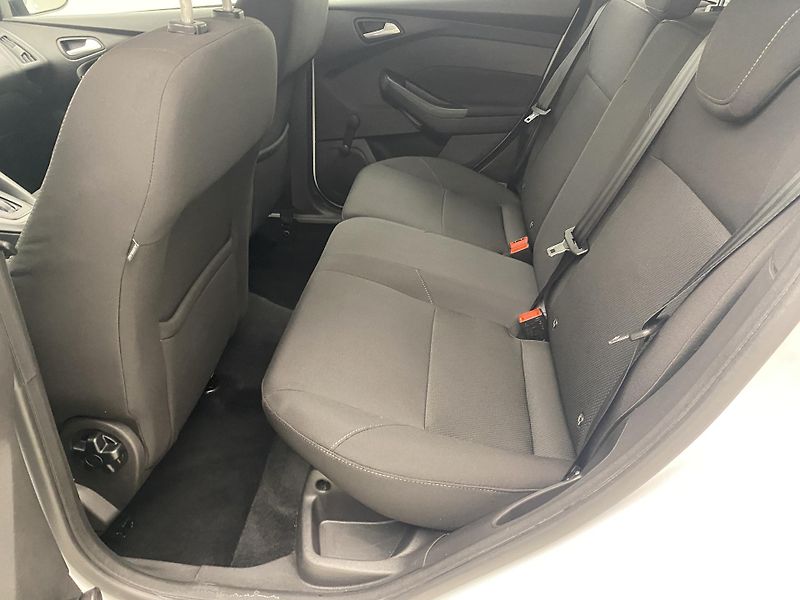 Ford Focus 1.0 ECOBOOST TREND 92kW AUT CZ - fotka 5 z 37