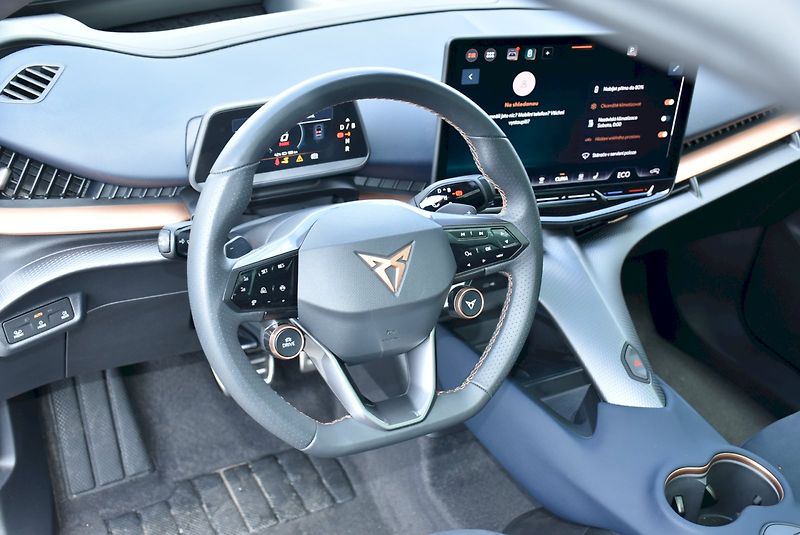 Cupra Tavascan (2025) ENDURANCE 210kW - fotka 11 z 35