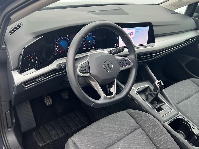 Volkswagen Golf 1,0 TSi 81kW LIFE  8 - fotka 6 z 27