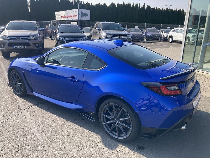 Subaru BRZ (2023) 2,4i 6MT Limited STi paket - fotka 5 z 12