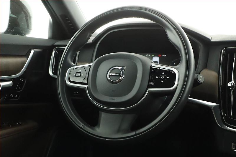 Volvo V90 (2020) Cross Country - fotka 15 z 20