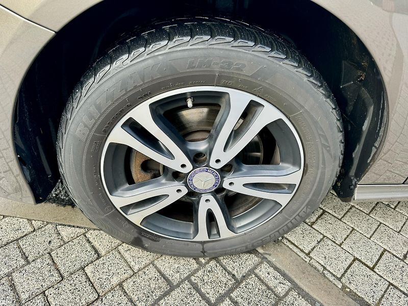 Mercedes-Benz Třídy B (2014) 220CDI 125kW AUT. SPORTPAKET! - fotka 8 z 19