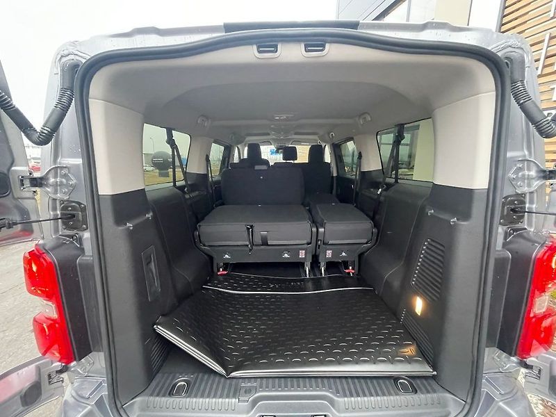 Toyota ProAce Verso 2.0D Automat L2 Business Comfo - fotka 10 z 30
