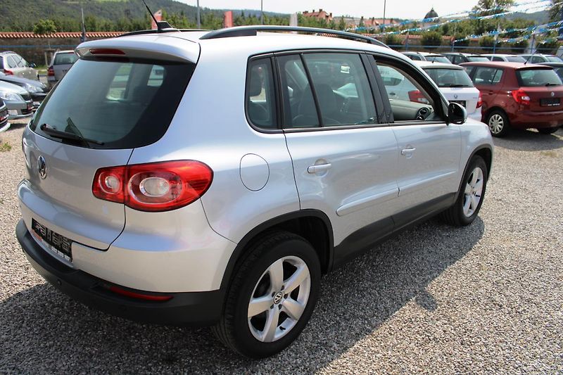 Volkswagen Tiguan (2010) REZERVACE - fotka 8 z 15