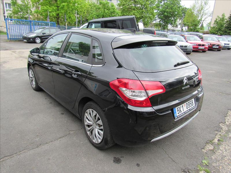 Citroën C4 1,2 96kW - fotka 6 z 29