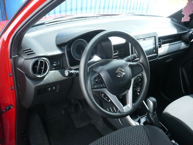 Suzuki Ignis 1.2i 61Kw Automat REZERVACE - fotka 9 z 29