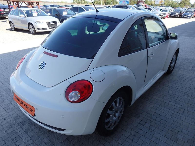 Volkswagen New Beetle 1.8T 20V 110 kW KLIMATIZACE - fotka 4 z 15