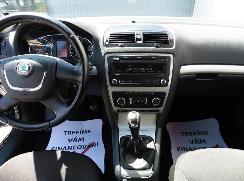 Škoda Octavia II Combi 1.4 TSi Elegance - fotka 11 z 14