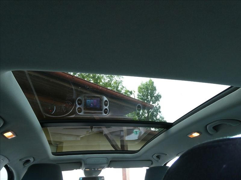 Volkswagen Tiguan 2,0 TDi 130kW 4MOTION, závěs - fotka 21 z 43