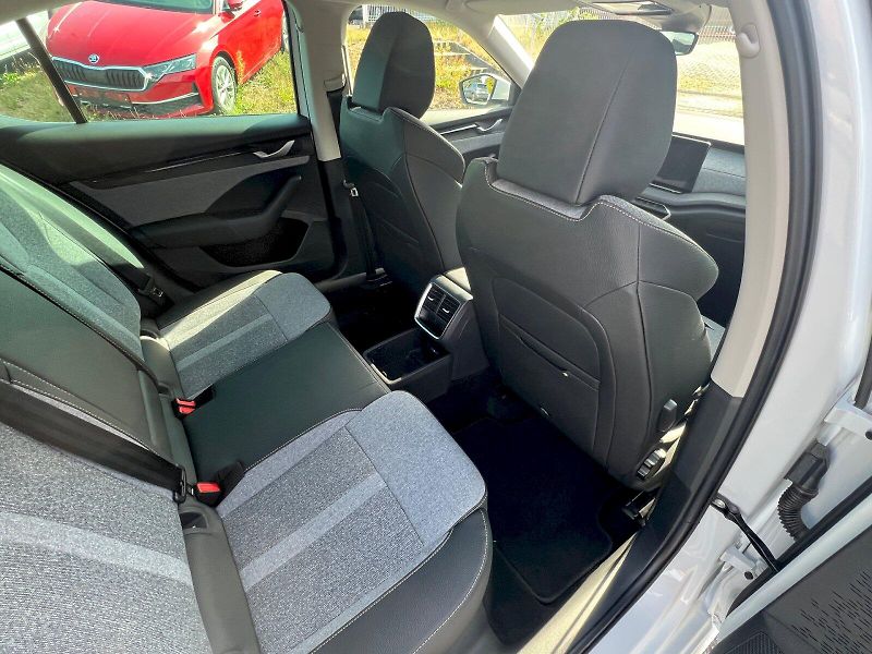 Škoda Octavia (2025) Top Selection 1.5TSi M-HEV 110 - fotka 19 z 33