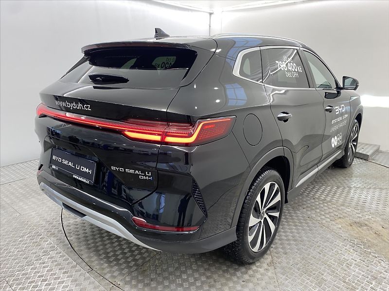 BYD Seal U (2025) Turbo 238 Kw 4x4 Design - fotka 2 z 8