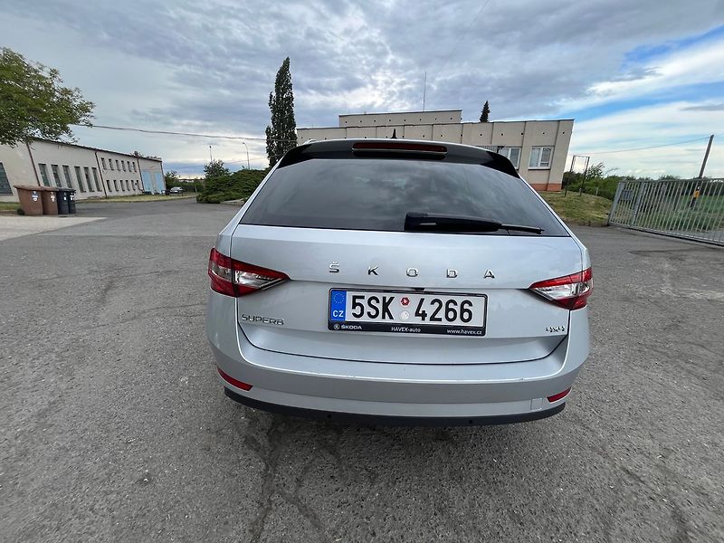 Škoda Superb STYLE 2.0TDi 147kW*4x4* - fotka 13 z 27