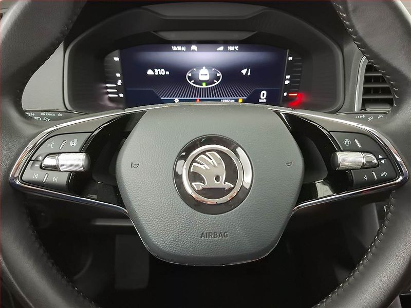 Škoda Karoq (2023) Style 1.5 TSI - fotka 18 z 20