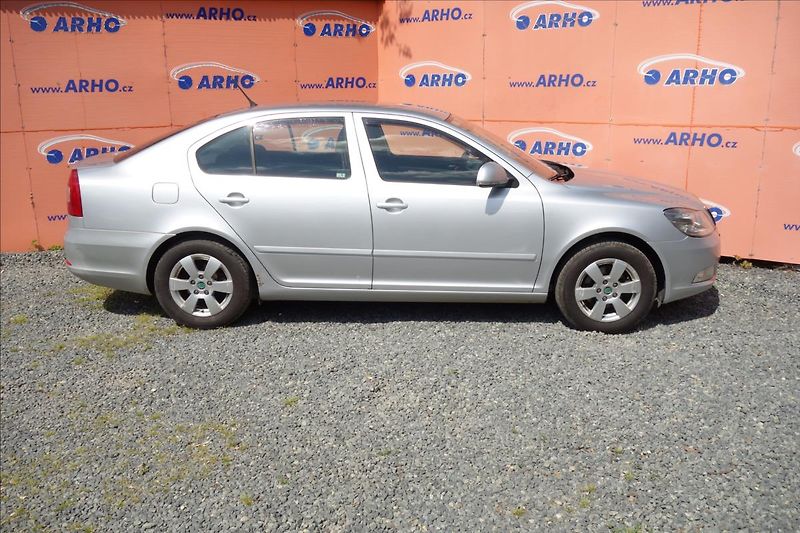 Škoda Octavia 1,2 TSi 77KW, ČR, ELEGANCE. - fotka 8 z 26