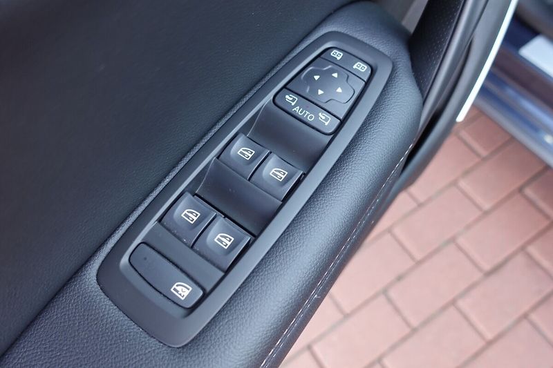 Renault Mégane 1,2TCe M/T - fotka 9 z 30