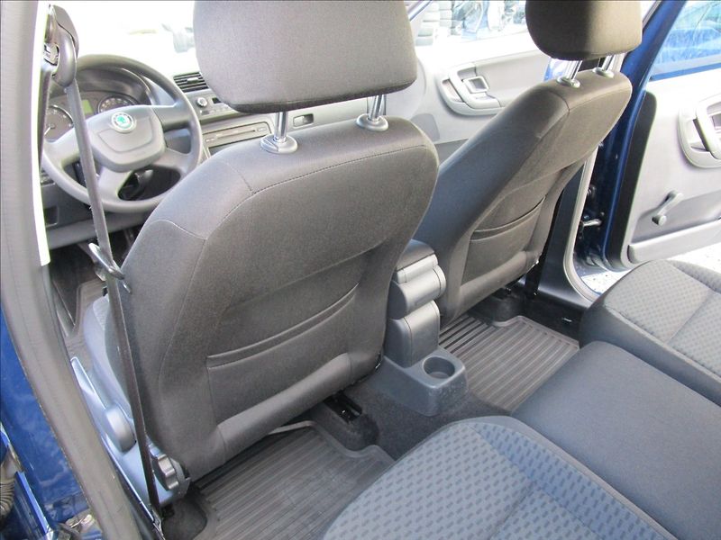 Škoda Roomster 1.4i 16V Ambition, aut Klima - fotka 29 z 48