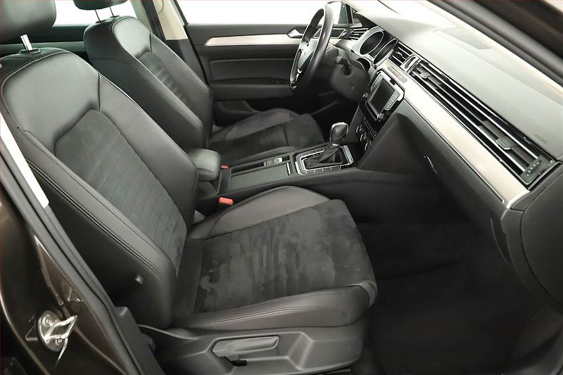 Volkswagen Passat (2015) 1.4 TSI, Automat, Kůže, Navi - fotka 7 z 18