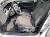 Volkswagen Passat (2017) 2.0 TDi, Comfortline - náhled 9
