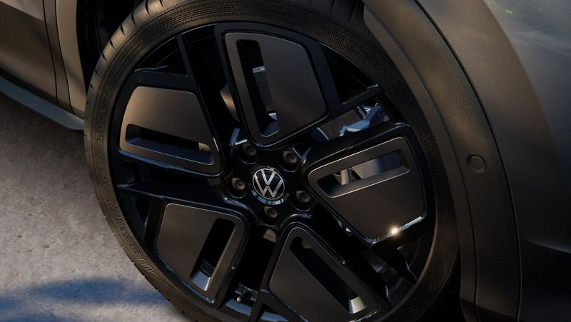 Volkswagen T-Roc (2026) R-Line 1,5 eTSI 110 kW 7DSG - fotka 5 z 6