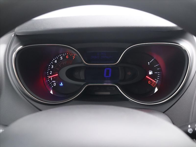 Renault Captur 0,9 TCe 66KW 1.Maj CZ Servis - fotka 16 z 26