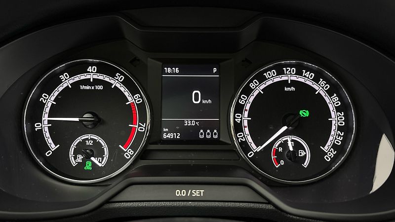 Škoda Octavia 1.5 TSI G-Tec DSG Ambition Com - fotka 10 z 23