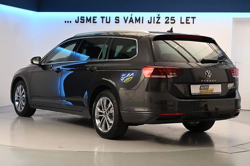 Volkswagen Passat (2023) 2.0 LED ACC VIRTUAL Tažné kame - fotka 7 z 38