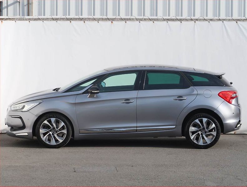 Citroën DS5 (2016) 2.0 BlueHDI, Automat - fotka 3 z 23