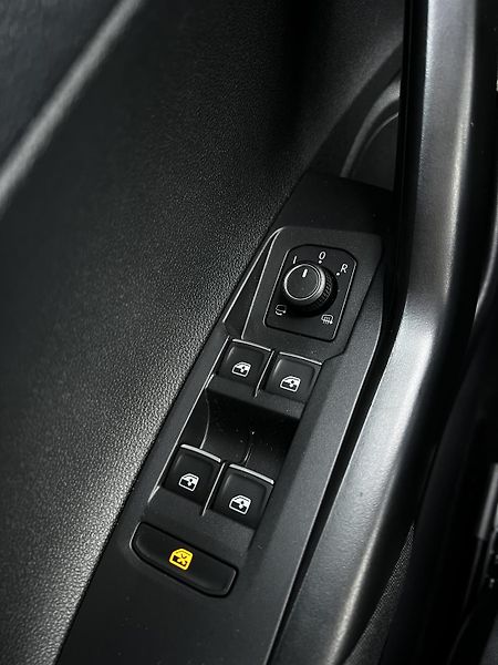 Volkswagen Taigo 1.5TSI DSG 110kW Style DPH - fotka 18 z 21