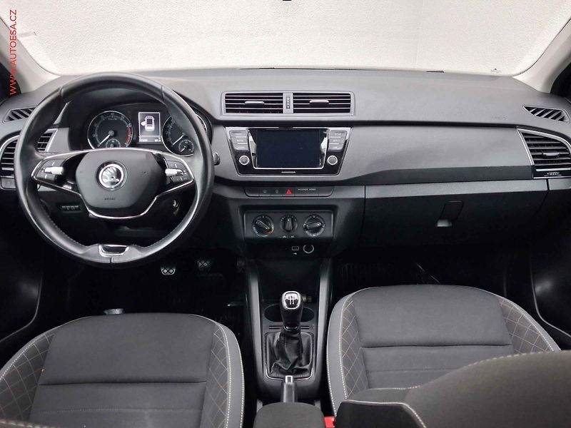 Škoda Fabia (2022) 1.0 TSi, ČR, Ambition, STK7 - fotka 8 z 17