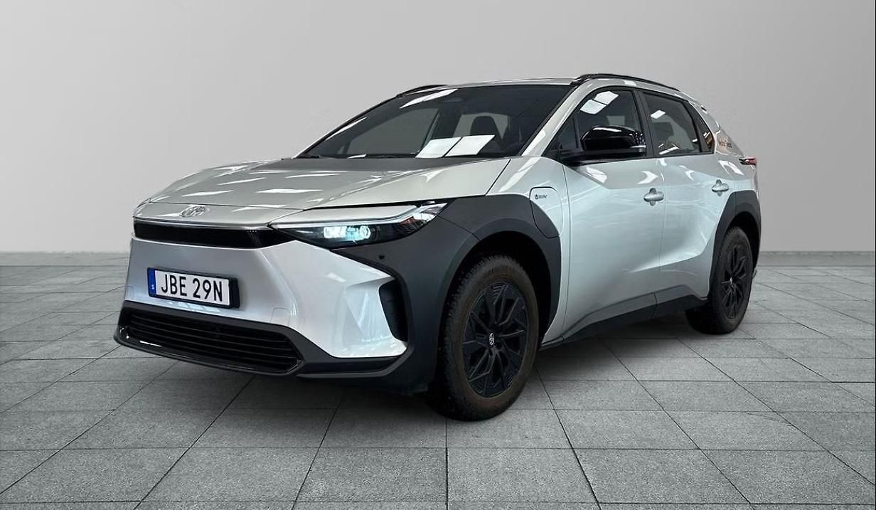Toyota bZ4X Active AWD Kamera Tempomat LED