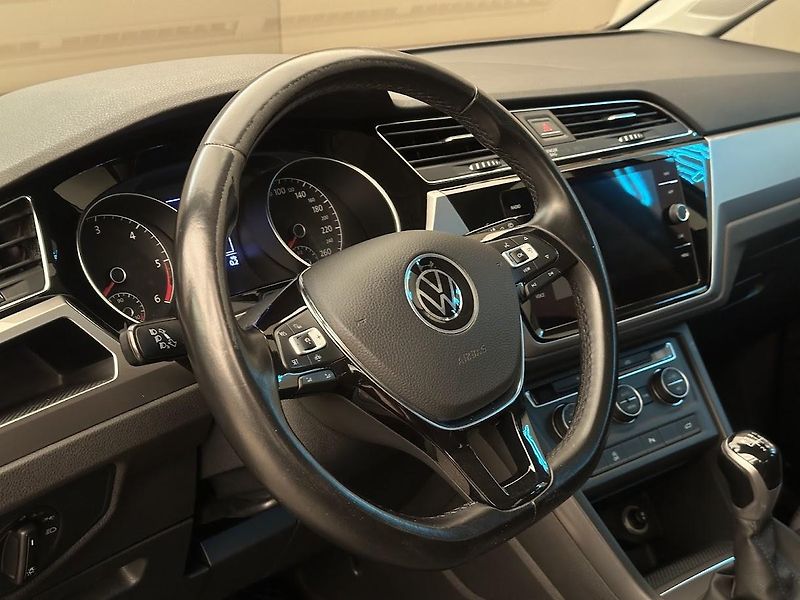 Volkswagen Touran (2021) 2.0 TDi Trendline Pano.  - fotka 7 z 25