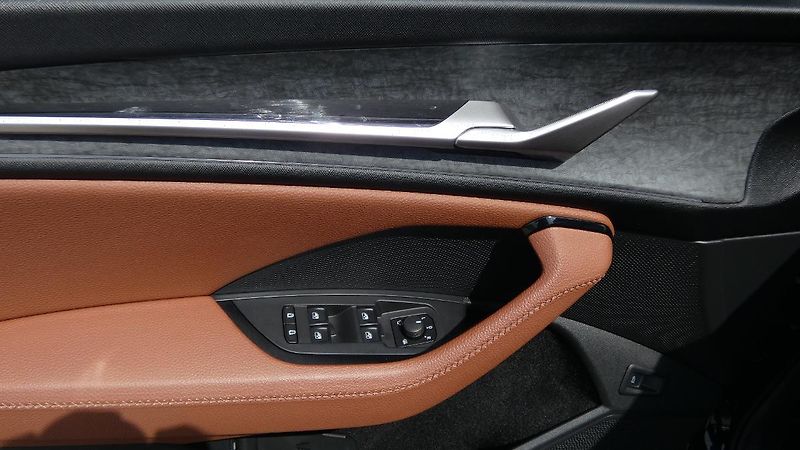 Škoda Kodiaq Exclusive Selection 142 kW 4x4 - fotka 9 z 28