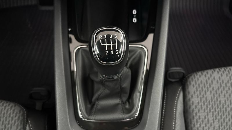 Škoda Octavia 2.0 TDI Style - fotka 23 z 27