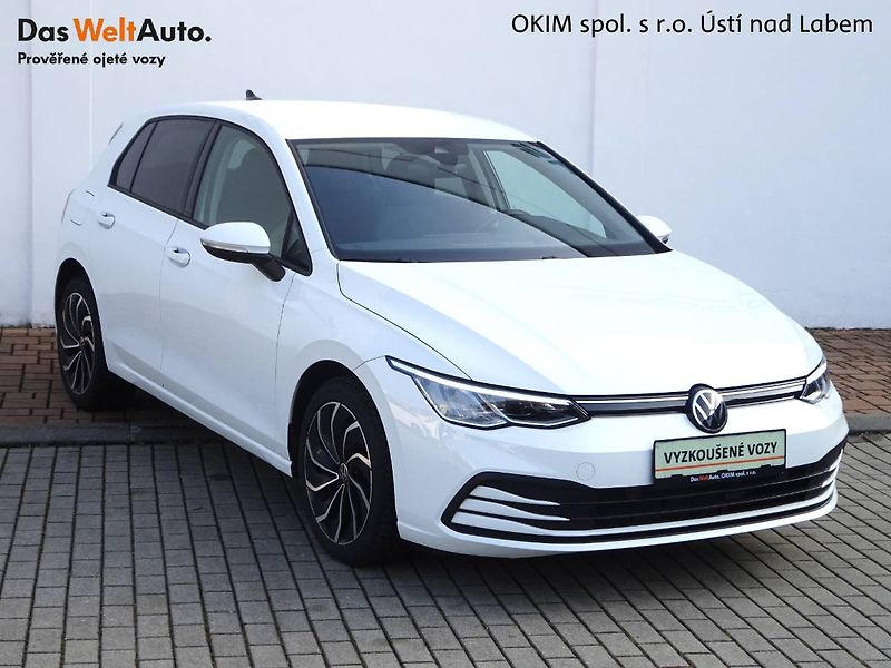 Volkswagen Golf (2023) 1,5TSi/ 96kW Life - fotka 16 z 29