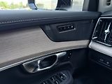 Volvo XC90 T8 AWD // PLUS DARK// PANORAMA - náhled 25