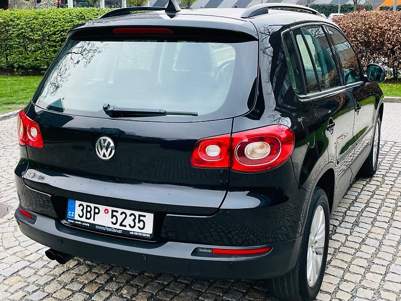 Volkswagen Tiguan 1.4TSi MANUÁL VÝHŘEV SERVISKA - fotka 14 z 45