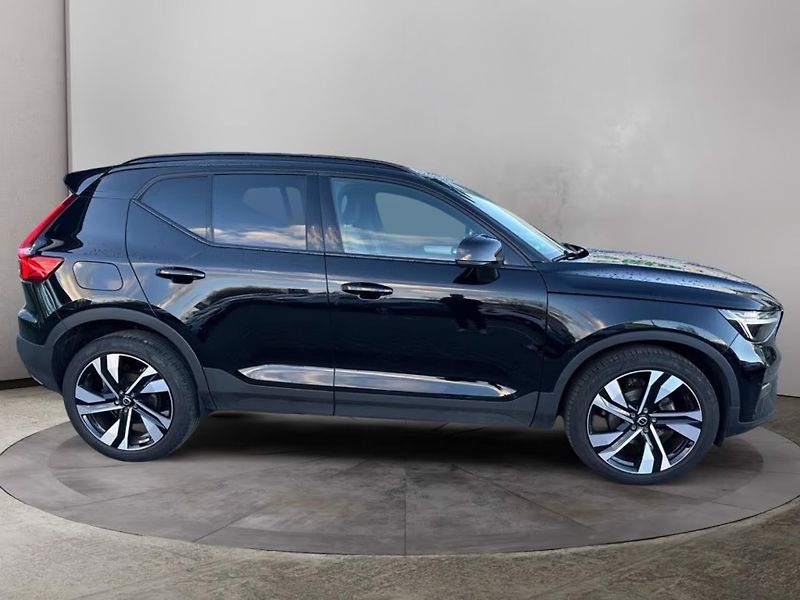 Volvo XC40 T2 Plus Dark LED H/K Taž Kam - fotka 4 z 16