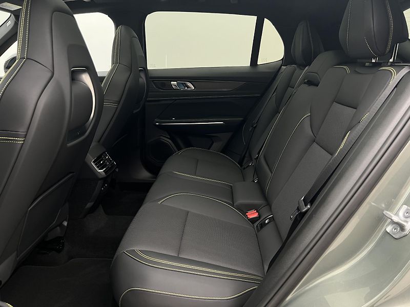 Lynk & Co 01 MORE PHEV AUT CZ 1.maj - fotka 6 z 50