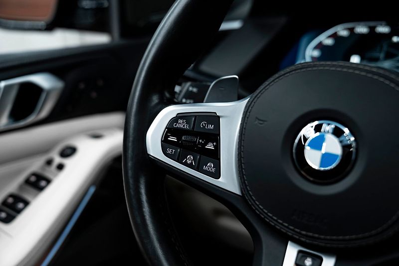 BMW X5 M50d Final edition - fotka 11 z 28