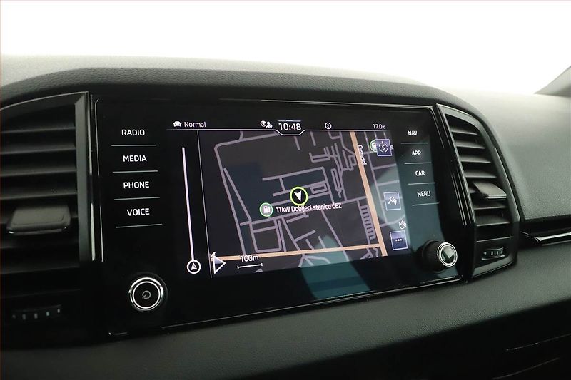 Škoda Karoq (2023) Sportline 2.0 TDI - fotka 14 z 17