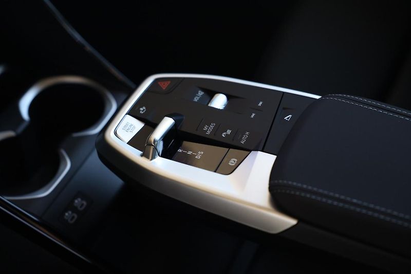 BMW X1 xDrive20d - fotka 12 z 17