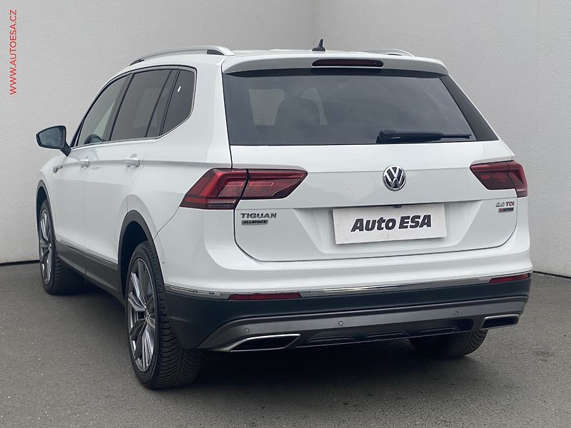 Volkswagen Tiguan Allspace (2017) 2.0 TDi 4X4, Highline, DSG - fotka 6 z 25