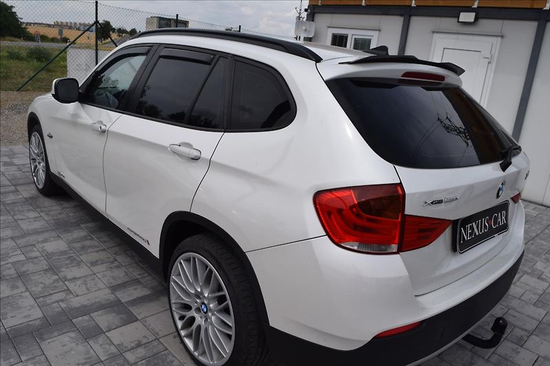 BMW X1 2,0 d 105KW 4X4 TAŽNÉ ALU - fotka 7 z 46