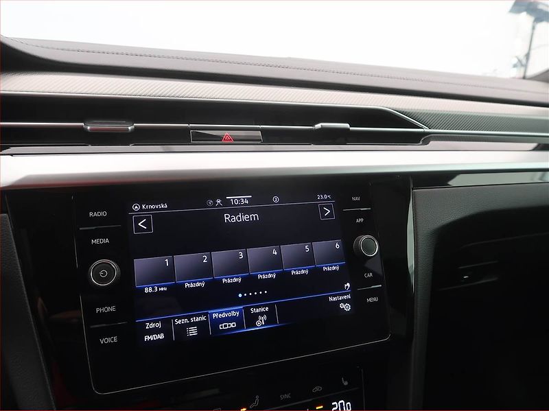 Volkswagen Arteon (2022) R-line 1.5 TSI - fotka 11 z 19