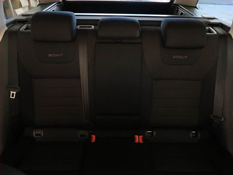 Škoda Octavia (2015) Scout 2.0 TDI, 4X4, Automat - fotka 10 z 14