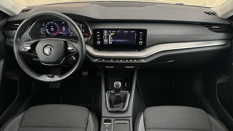Škoda Octavia 1.0 TSI Ambition Combi - fotka 8 z 24