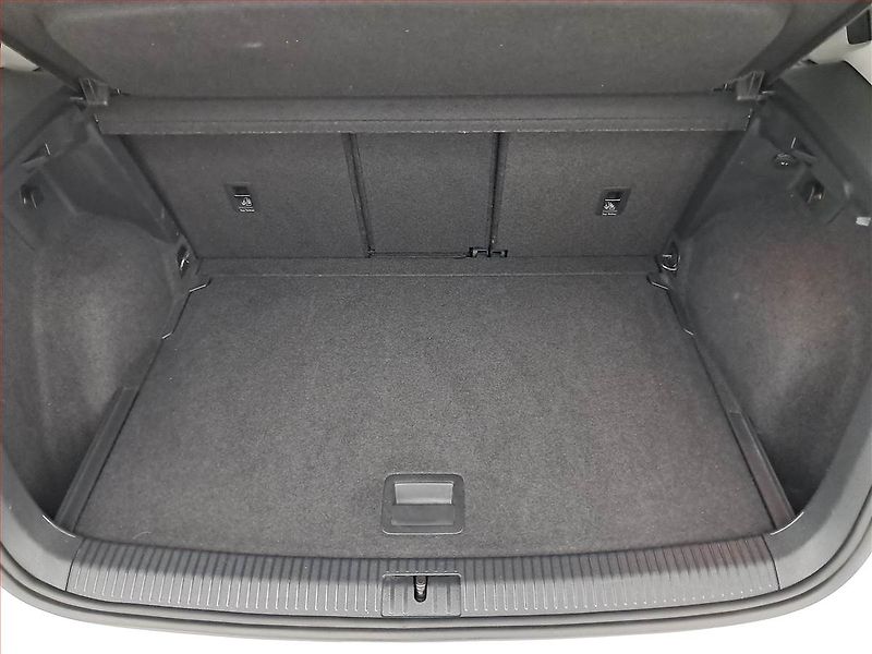 Volkswagen Golf Sportsvan (2019) 1.5 TSI, Automat, Serv.kniha - fotka 14 z 20