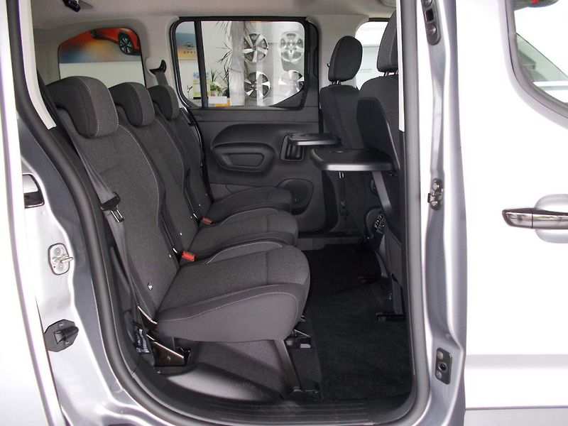 Opel Combo (2026) Edition Plus L1H1 1.2 TURBO (8 - fotka 19 z 33