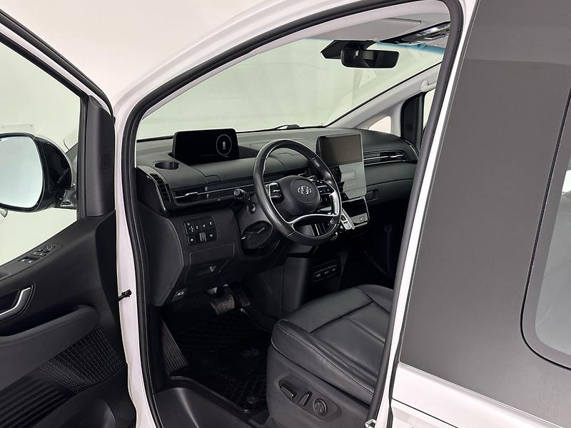 Hyundai Staria Tour 4x4 - fotka 6 z 31