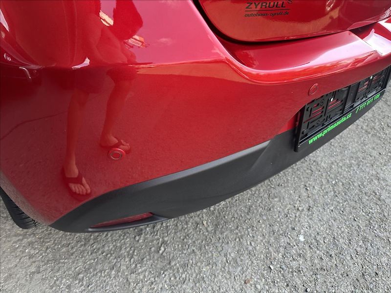 Mazda 2 1,5 - fotka 22 z 25